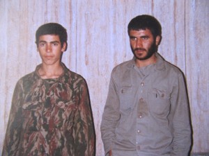 ازچپ شهیدمفقودالاثرعملیات بدر حمیررضا معینی درکنارشهیدسخاوتی